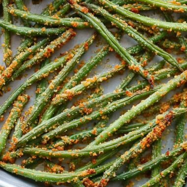 Oven-Baked Parmesan Green Bean Fries