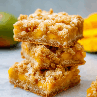 Mango Bars with Oatmeal Crumble Topping
