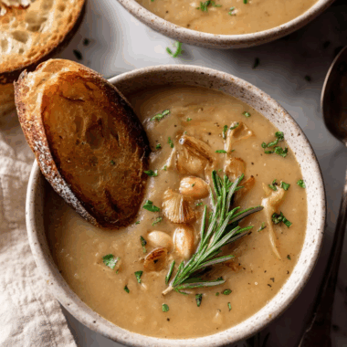 Rosemary and Roasted Garlic White Bean Soup