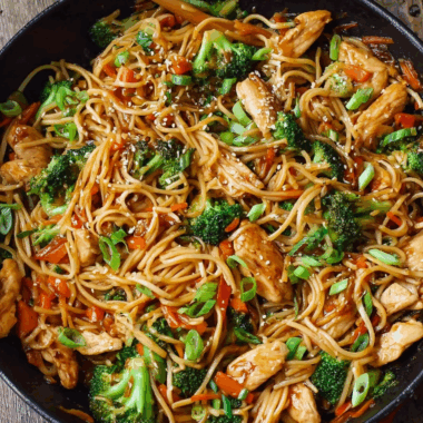 15-Minute Chicken Stir Fry Noodles