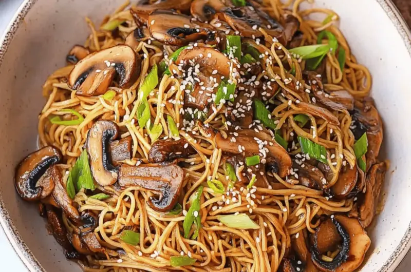 Stir Fry Mushroom Noodles with Garlic and Ginger