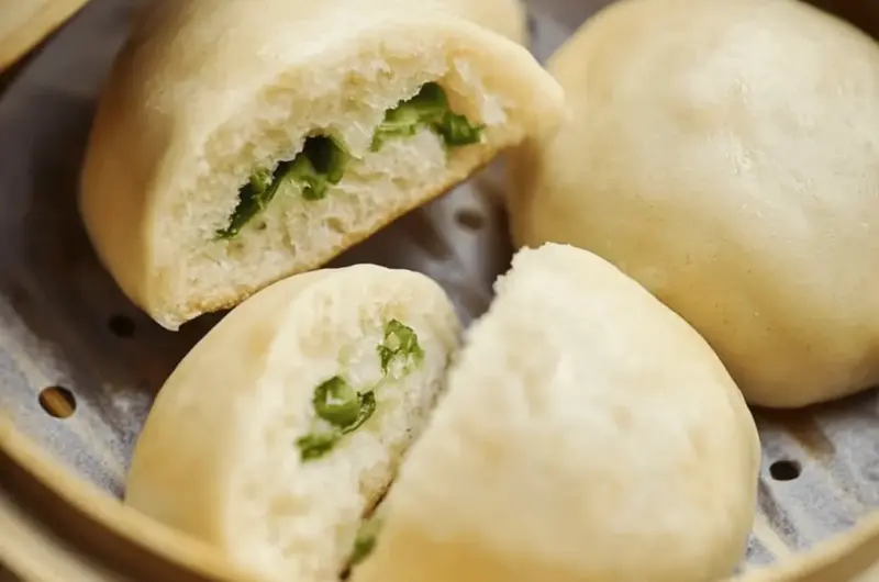 Spring Onion Steamed Buns