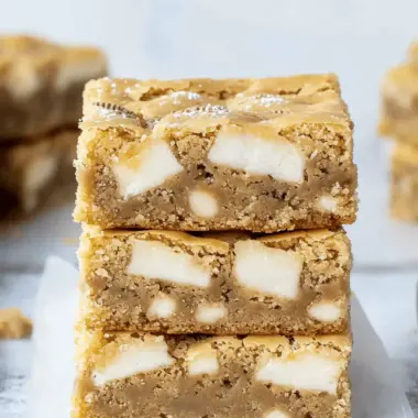 Irresistible Golden Oreo Blondies You Need to Try Today 9 Golden Oreo Blondies